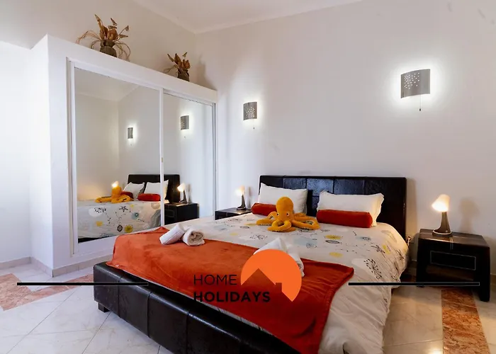 #248 Loureira 54 By Holidays Вилла