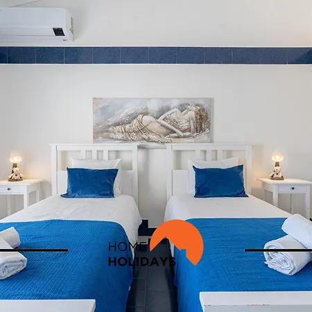 Willa #248 Loureira 54 By Holidays *